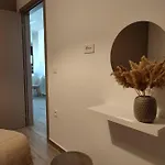 Vagiana κοντά στο αεροδρόμιο Apartment