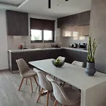 Vagiana κοντά στο αεροδρόμιο