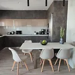 Vagiana κοντά στο αεροδρόμιο Apartment *