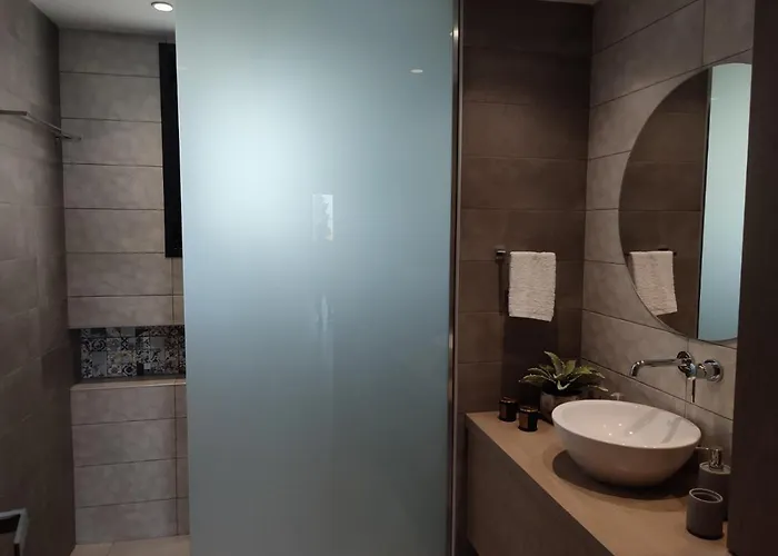 Vagiana κοντά στο αεροδρόμιο *