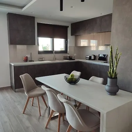 Vagiana κοντά στο αεροδρόμιο